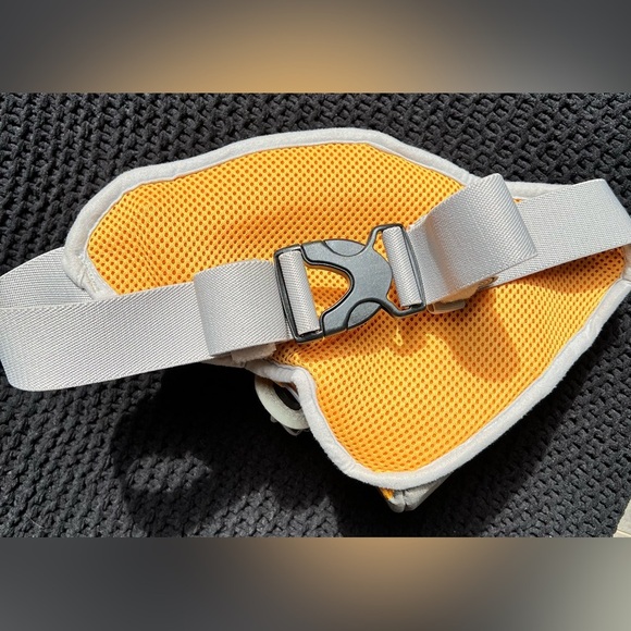 Nathan Elite 1 Plus Waist Pack (yellow and grey) - Picture 3 of 6